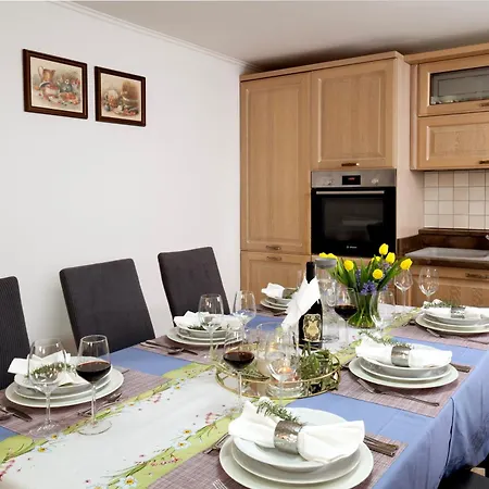 Apartman Histria *