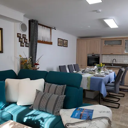 Apartman Histria *